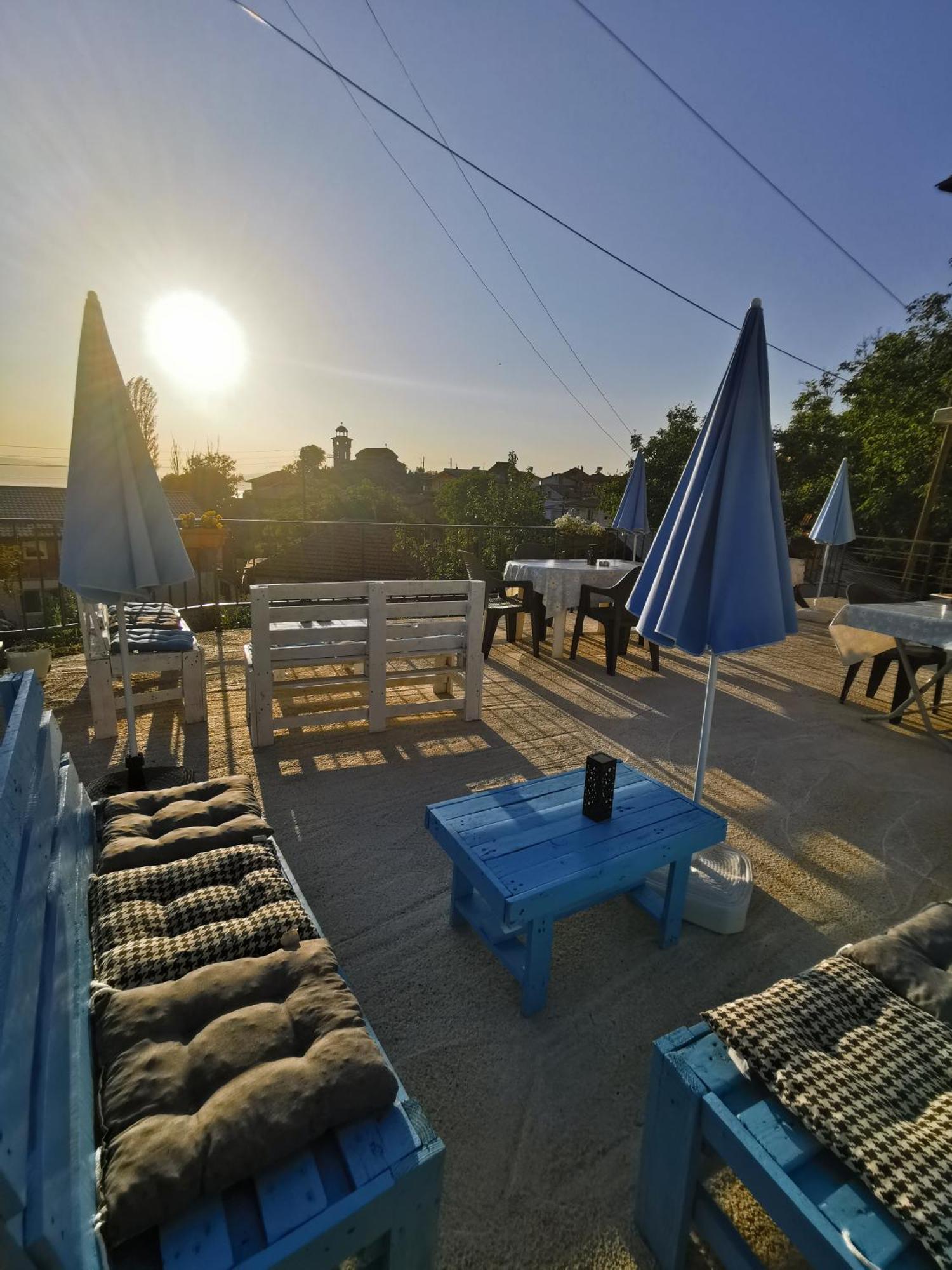 Gopo Guesthouse Elshani מראה חיצוני תמונה