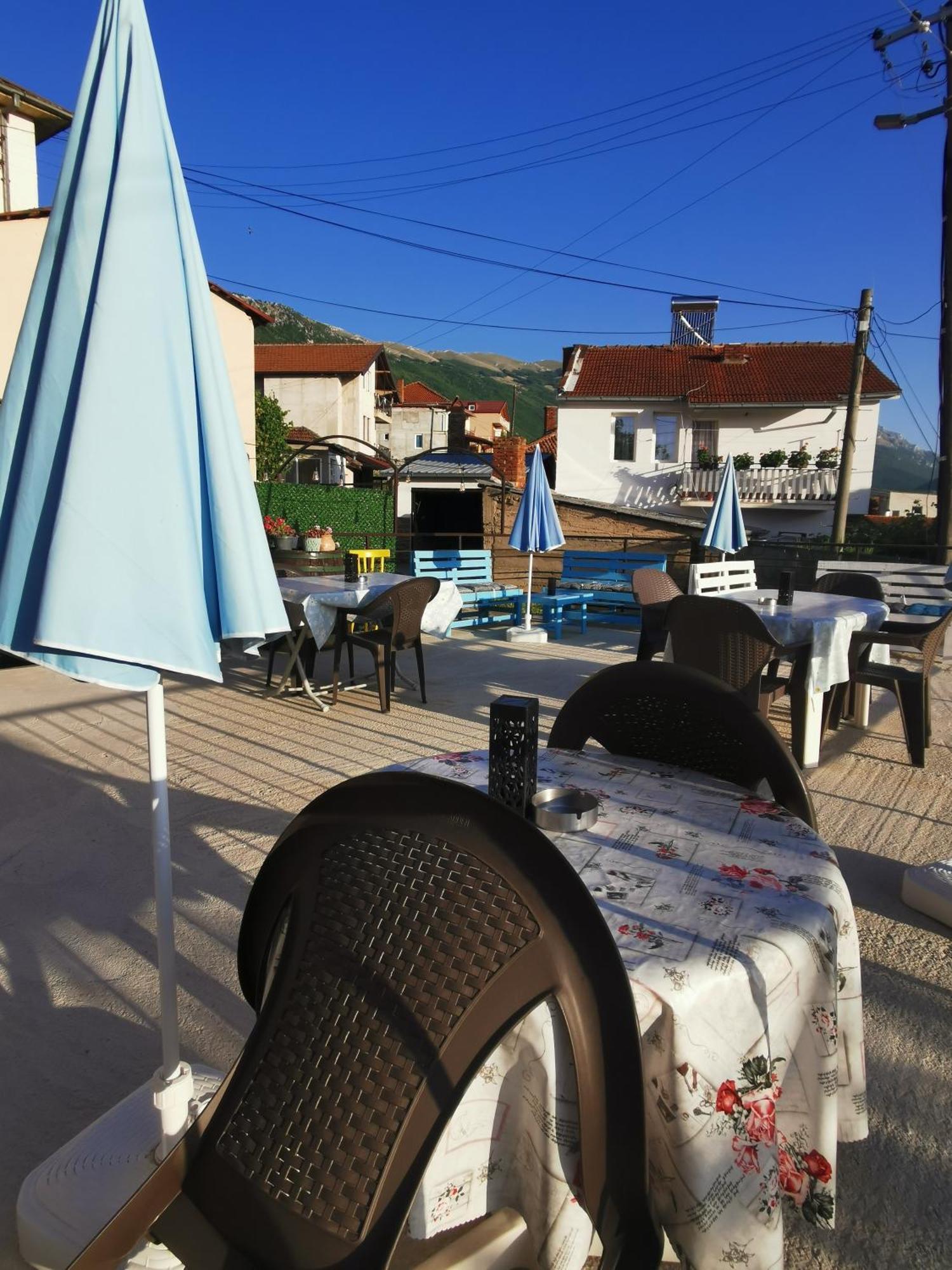 Gopo Guesthouse Elshani מראה חיצוני תמונה
