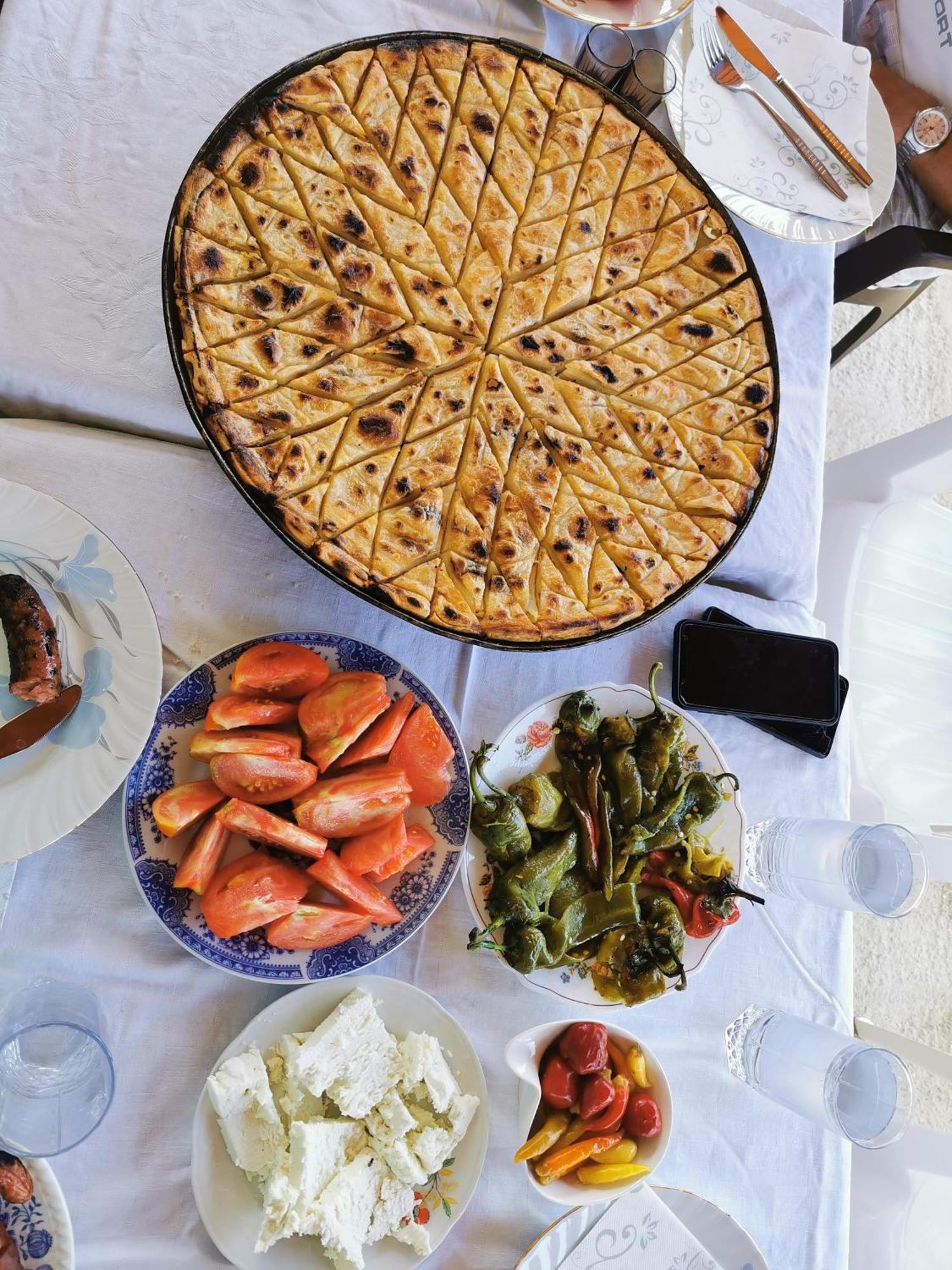 Gopo Guesthouse Elshani מראה חיצוני תמונה